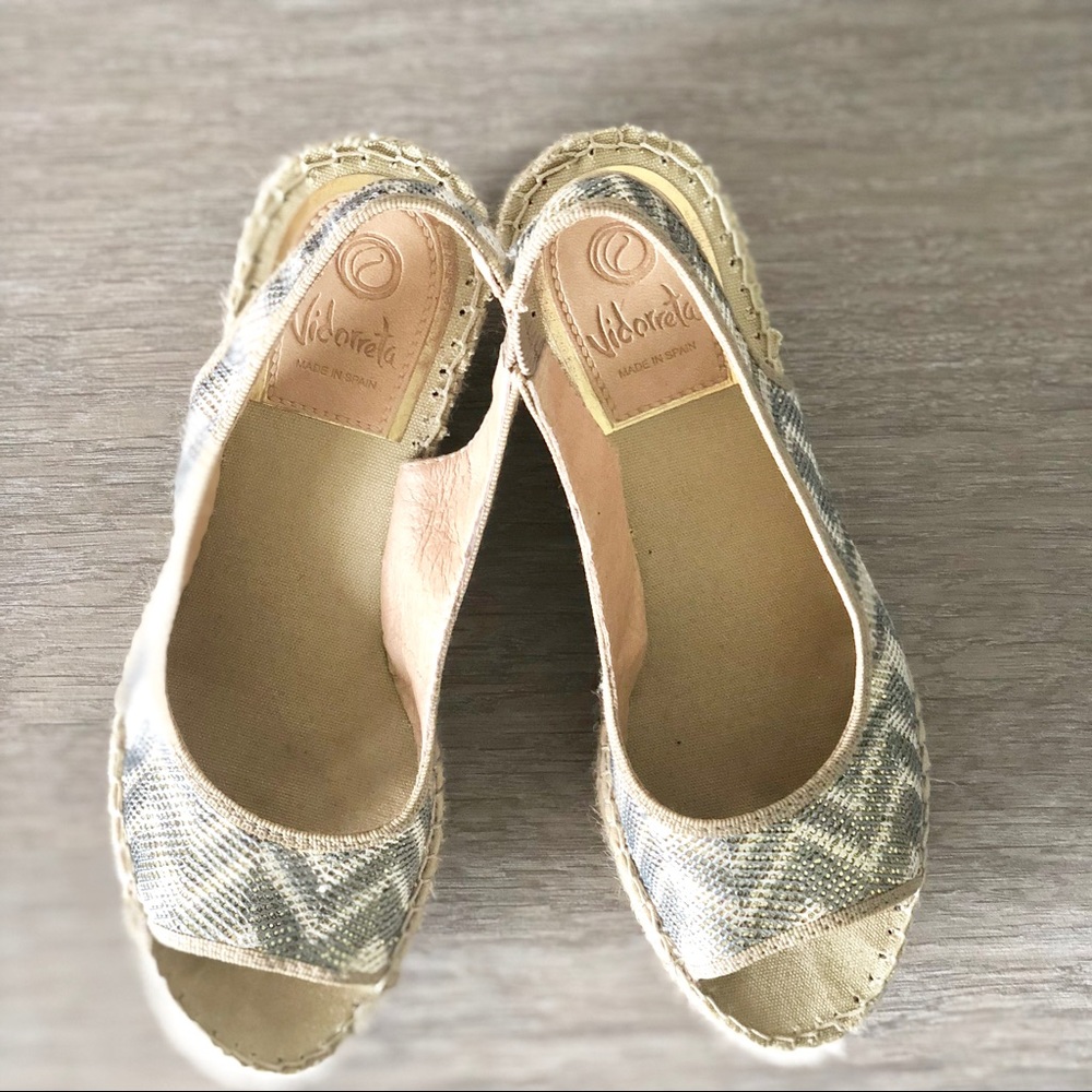 Wedge sandals